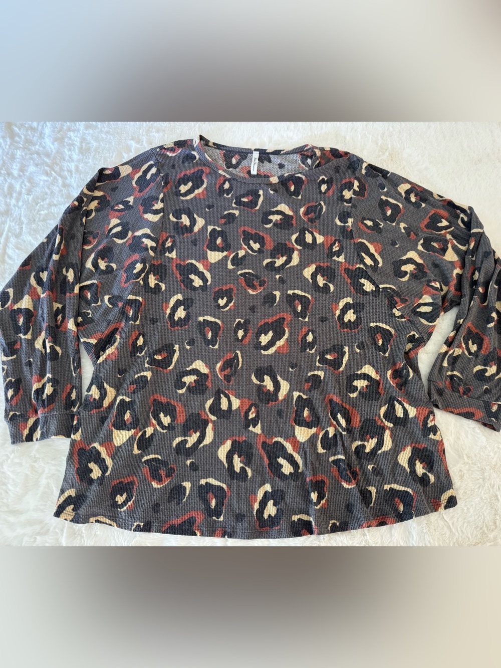 Leopard Print Long Sleeve Tee - Gray, Beige & Red